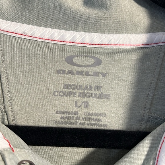 Oakley Men’s Hydrolix Golf Shirt NWT - Picture 2 of 10
